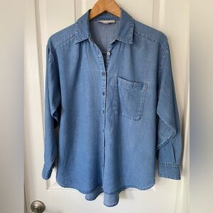 Loft Chambray Buttondown Small Petite (Oversized Fit)